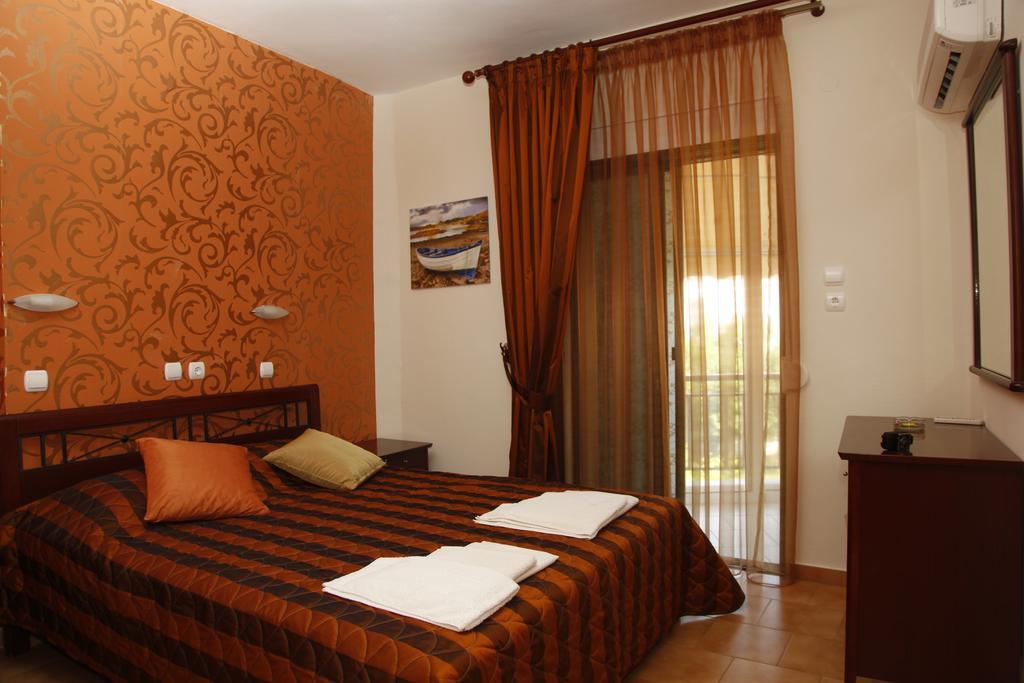 Badis Haus Apartment Toroni Exterior foto