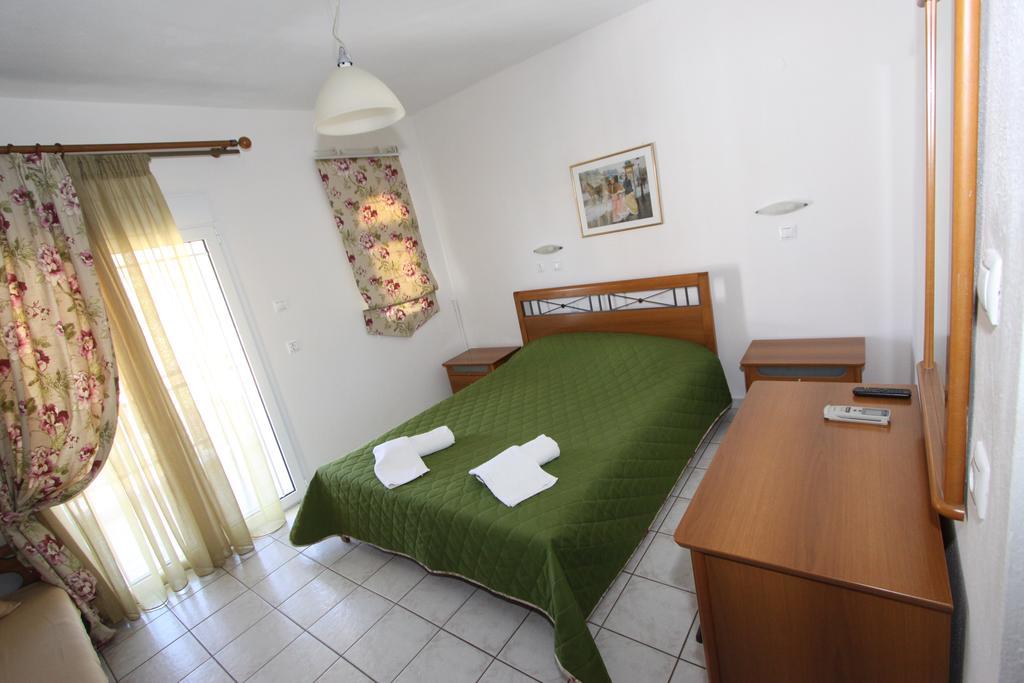 Badis Haus Apartment Toroni Exterior foto