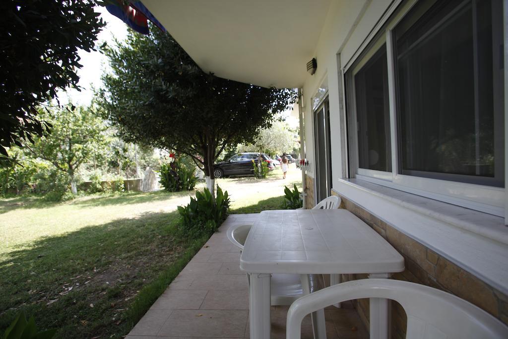 Badis Haus Apartment Toroni Exterior foto